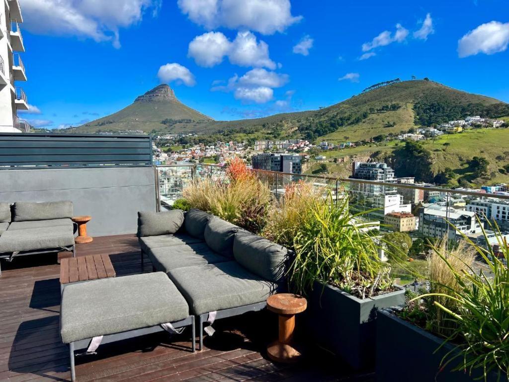 2505 In Cape Town, Wi-fi, Pool, Free Parking