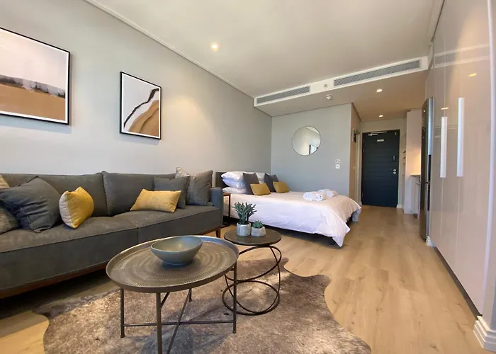 2505 Studio In Central Cape Town, Wi-Fi, Pool, Free Parking